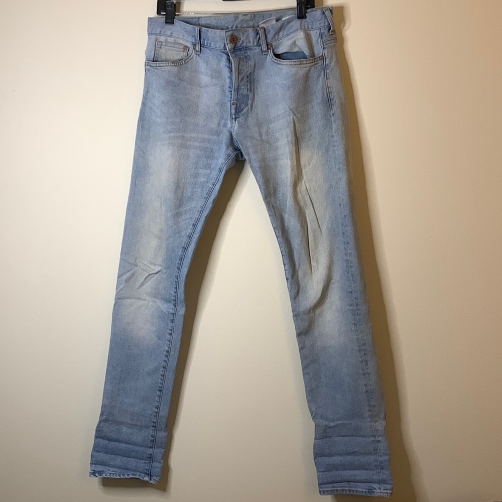 Men’s light blue jeans 33x32